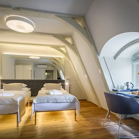 Hotell Golden Star