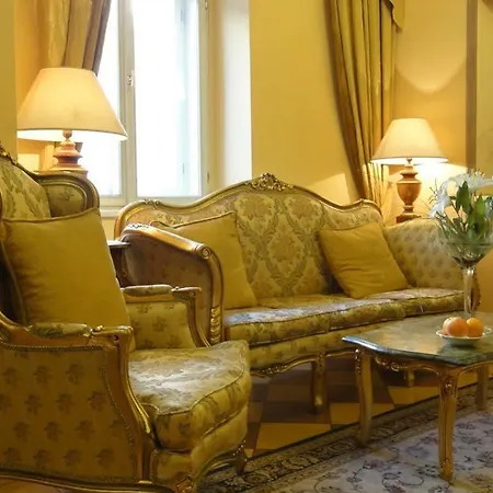 Raffaello Hotel