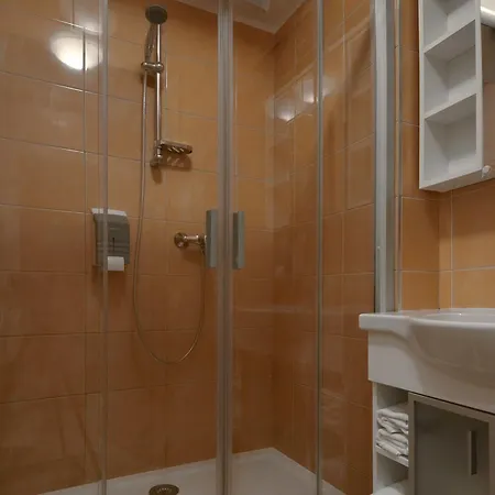 Downtown Kodanska Aparthotel 4*