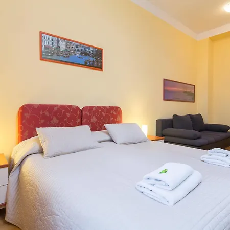 Lounge 3*