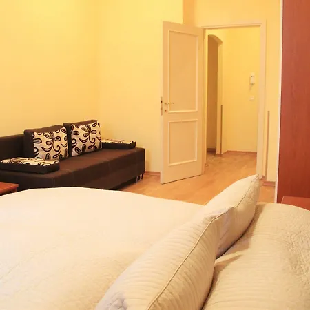 Lounge 3* Prague
