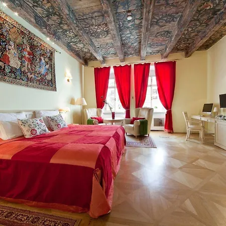 Tyn Yard Hotel