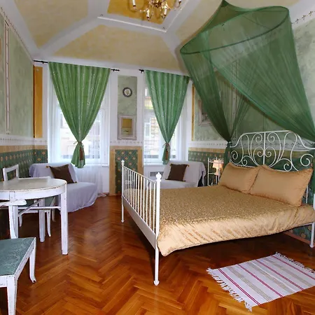 Hotel Old Time