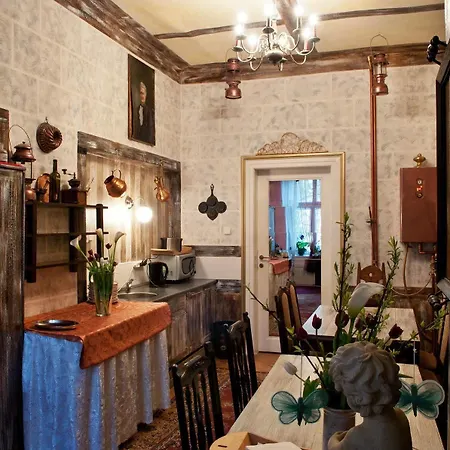 Old Time Szálloda 3*