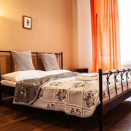 Sunflower Hotel 3*