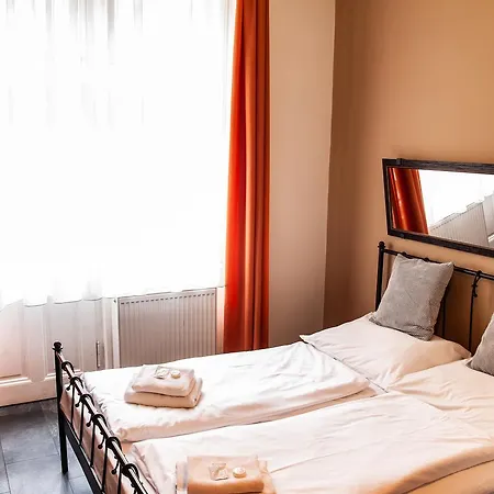 Sunflower Hotel Praga