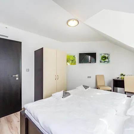 Hotel Nová Hospoda - Hotel&restaurant Praha