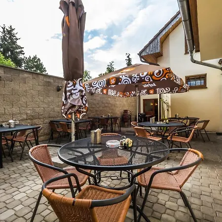 Nová Hospoda - Hotel&restaurant Hotel 3*