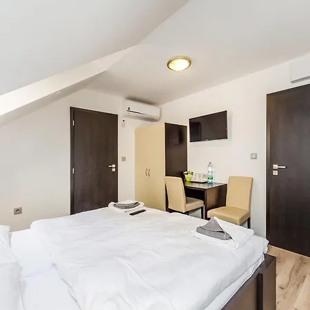 Hotel Nová Hospoda - Hotel&restaurant Praha