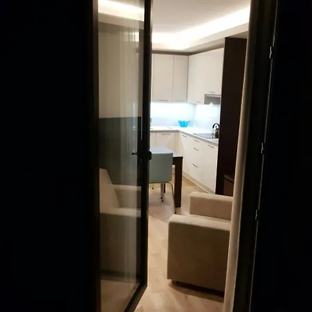 Exclusive In Luka * Prague