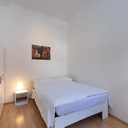 Spacious In The Heart Of Apartment Prague