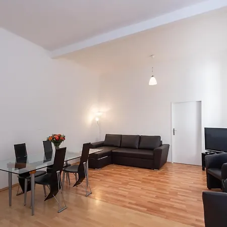 Spacious In The Heart Of Apartment Prague