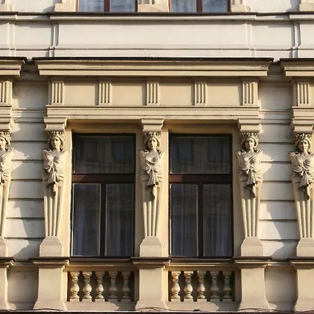 Anette Hotel 3*