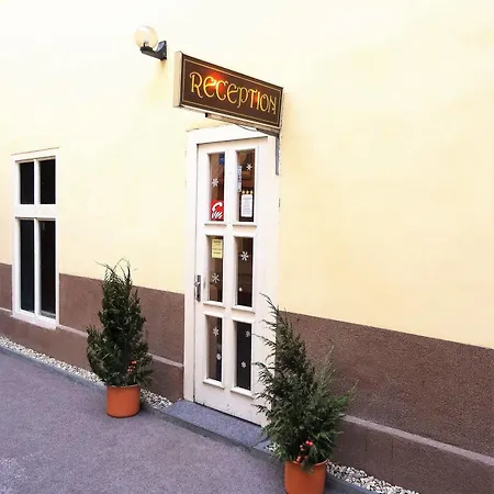 U Dvou Zlatých Klíčů Hotel