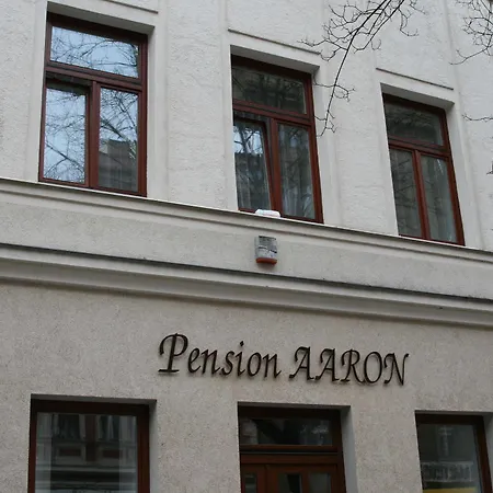 Aaron Praha