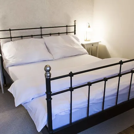 U Suteru Hotell 3*