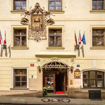 The King Charles Hotel
