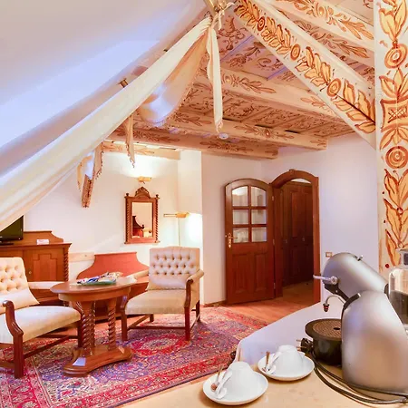 Hotel The King Charles 4*