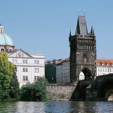 Ibis Mala Strana