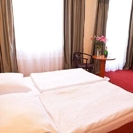 Central Hotel Prague Otel Prag