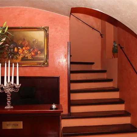 Hotel Golden Age