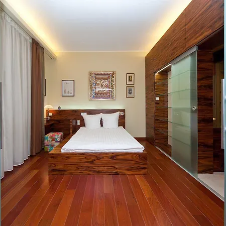 Louren - The Bridge Inn 4* Prague