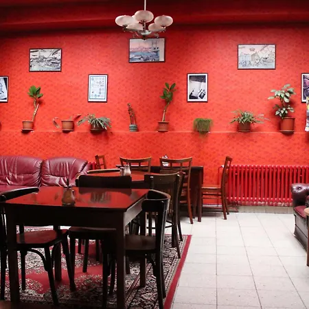 Marabou Hostel *