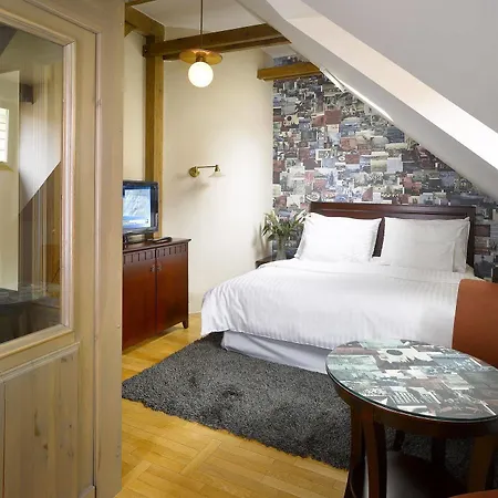 Aparthotel Charles Bridge & By Sivek 4*
