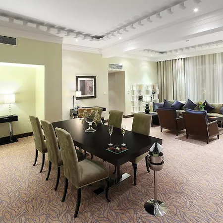 Hotel Kings Court