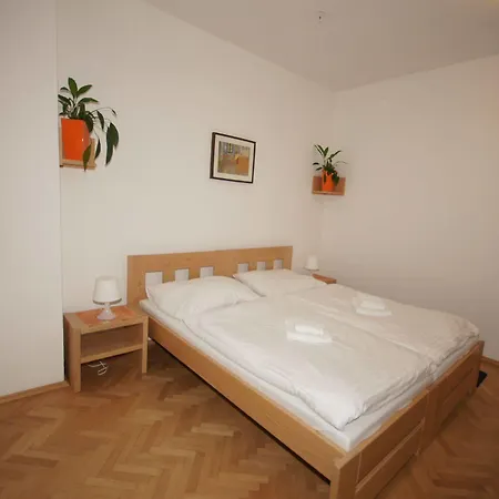 Hotel Garni Rambousek 3*