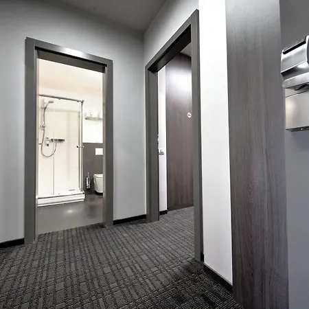 Volcano Hotell 4*