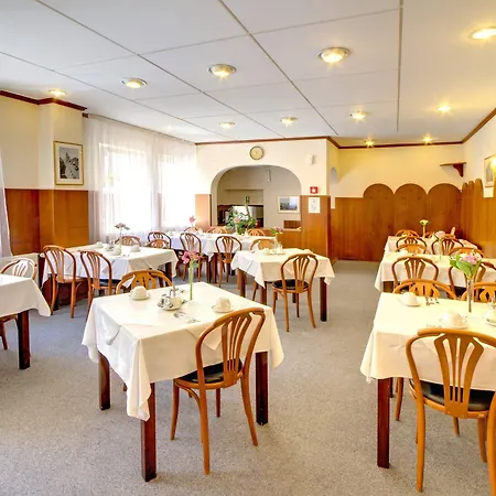 White Lion Hotel