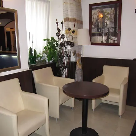 Royal Plaza Hotel