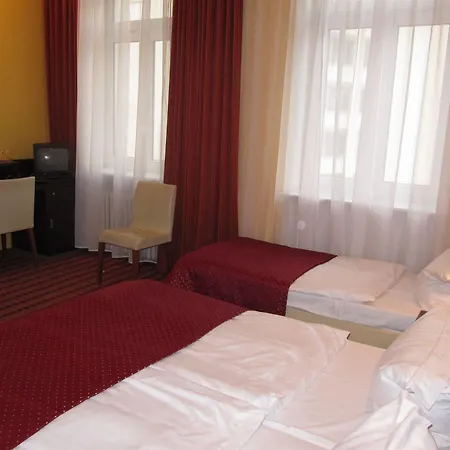 Royal Plaza 3* Praha