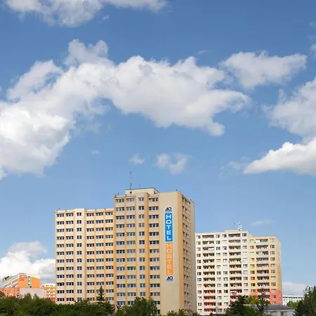 A&o Metro Strizkov Hostel *