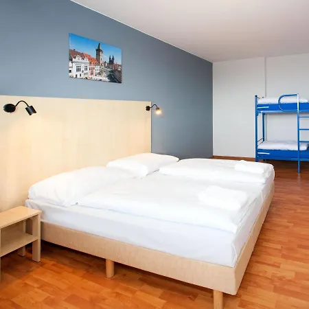Hostel A&o Metro Strizkov