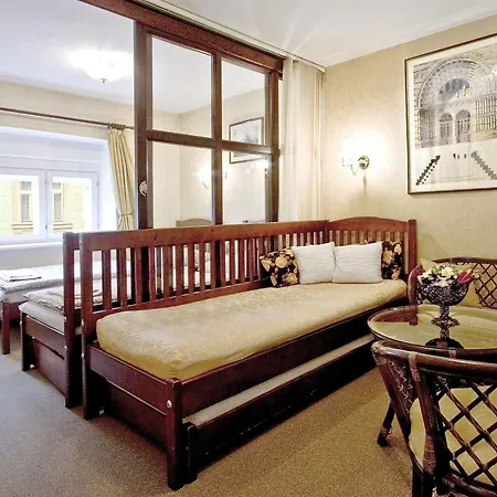 Alice House Aparthotel