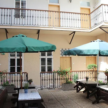 Alice House 3* Prague