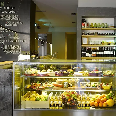 The Icon & Lounge Hotel 4*
