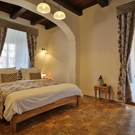 Questenberg Hotel 4*