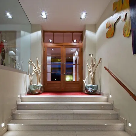 Hotel Art 4*