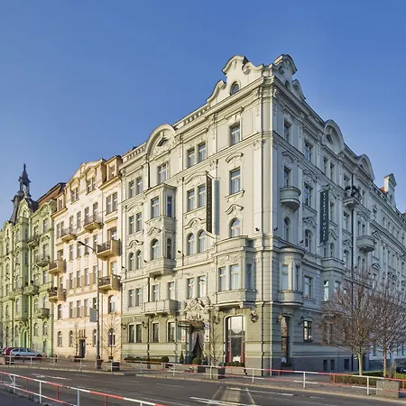 Mamaison Riverside 5*