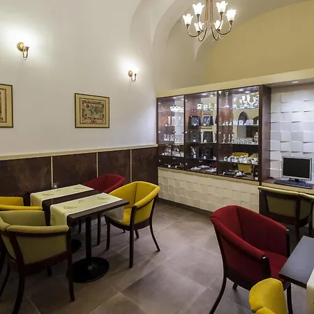 Petr Hotel