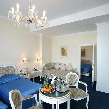 Ambassador Zlata Husa 5* Prága