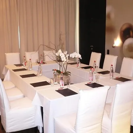 Hotell Perla Prag