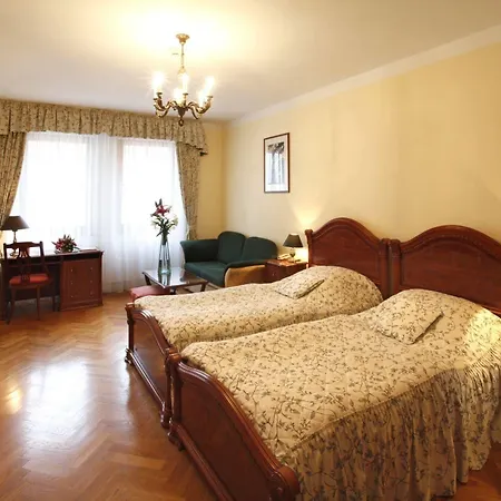 Szálloda Boutique Constans 4*