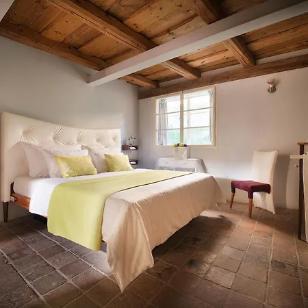 Design Neruda 4* Prague