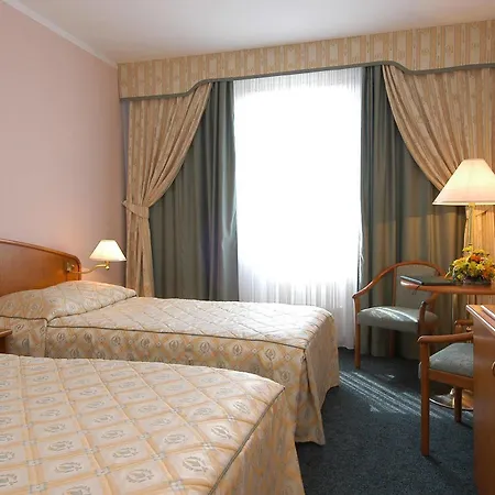 Plaza - Czech Leading 4* Prag