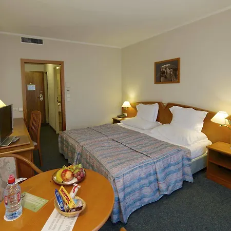 Plaza - Czech Leading Otel 4*