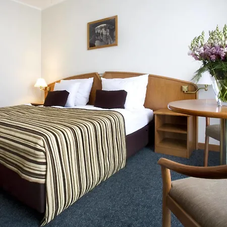Otel Plaza - Czech Leading 4*